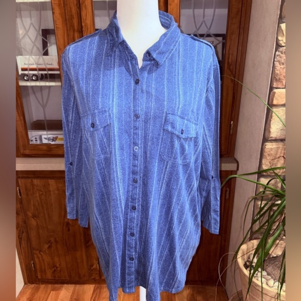 FRENCH LAUNDRY SIZE 3X VIBRANT BLUE 3/4 SLEEVE SHIRT WITH WHITE STRIPES COZY